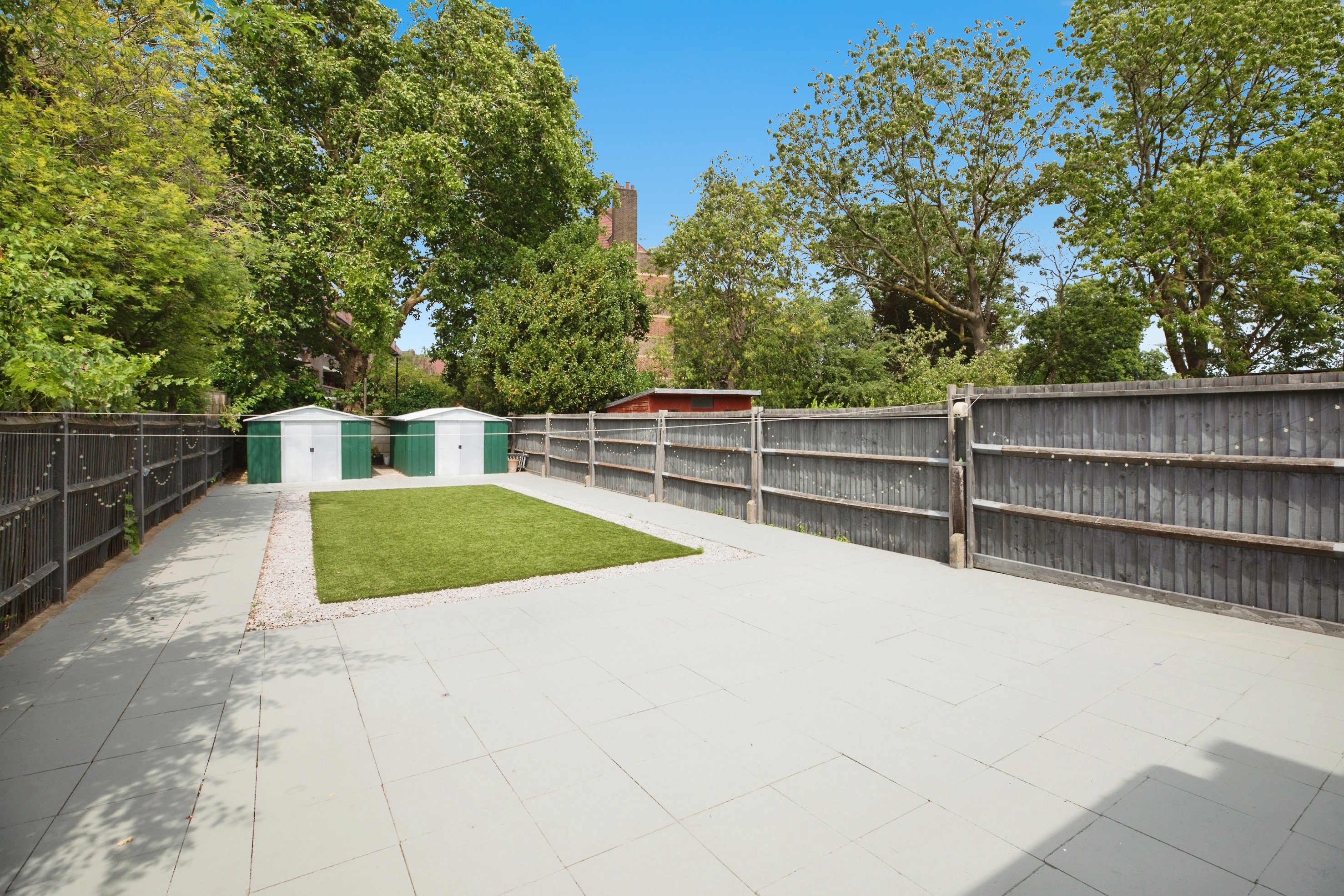4 bedroom detached house for sale 0