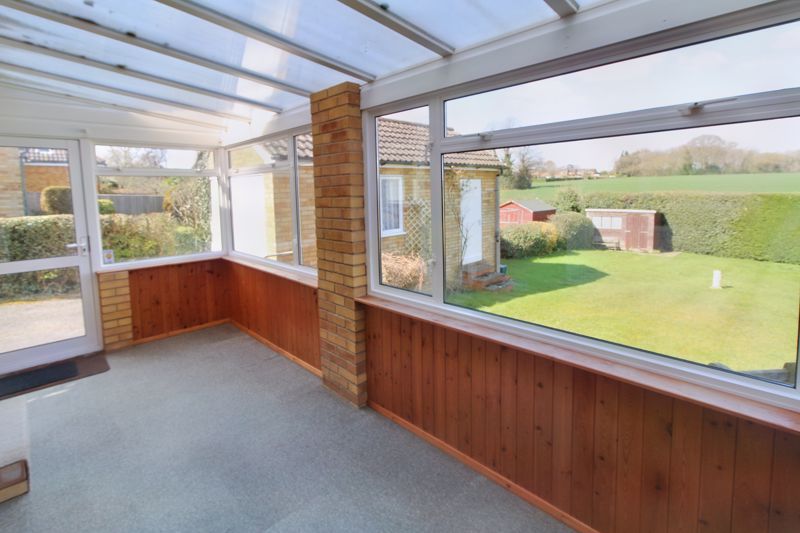 Photos of Hogg Lane, Holmer Green, High HP15 64351199