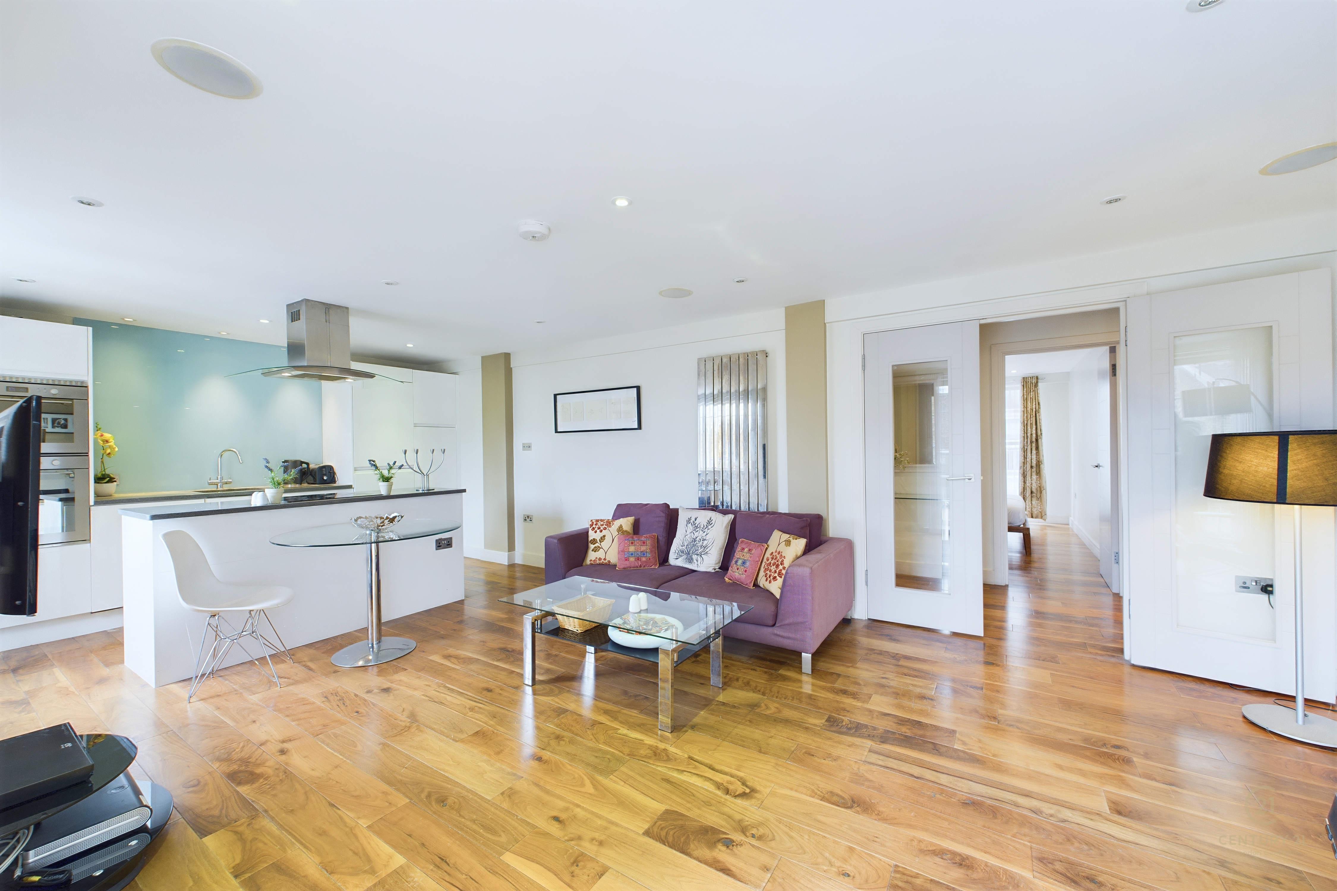 3 bedroom flat for sale 0