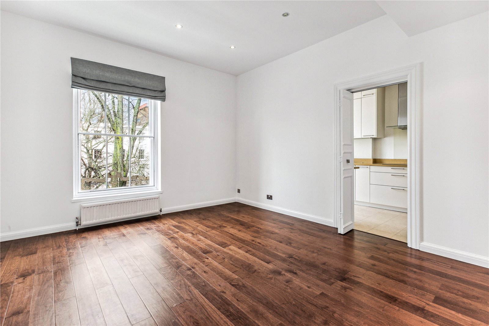 3 bedroom flat for sale 0