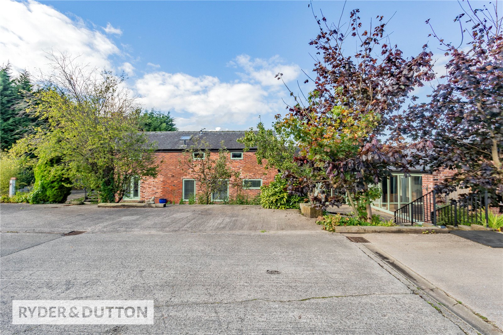 3 bedroom property for sale 0