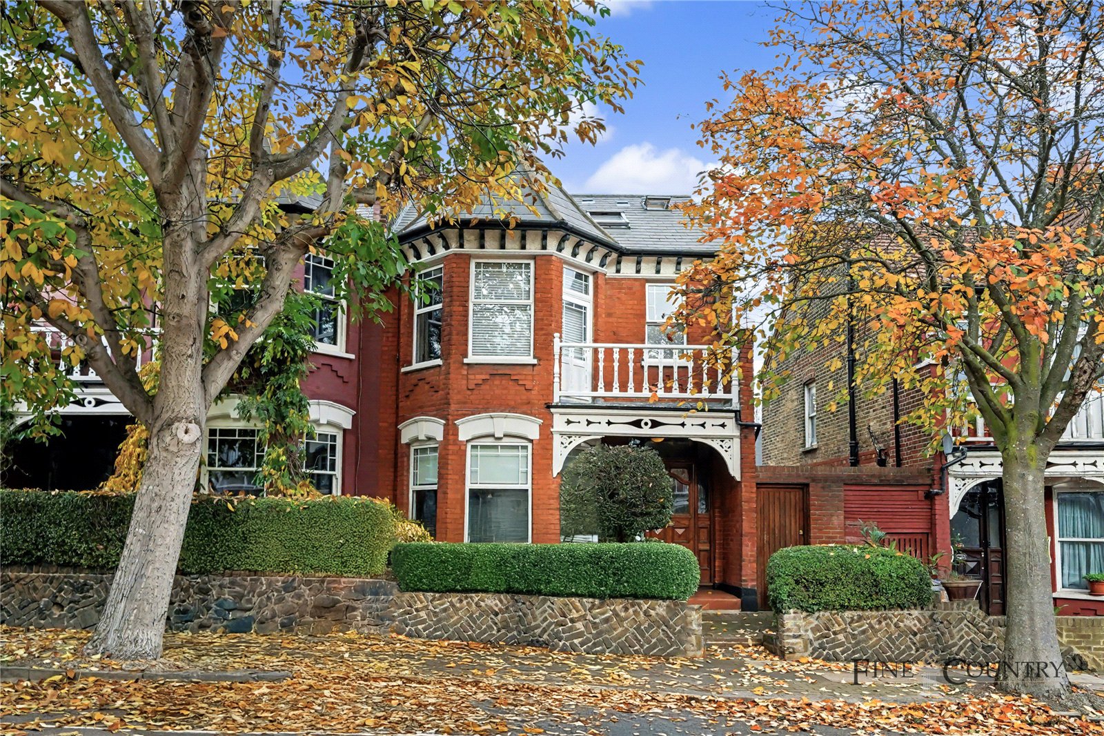 4 bedroom end terrace house for sale 0