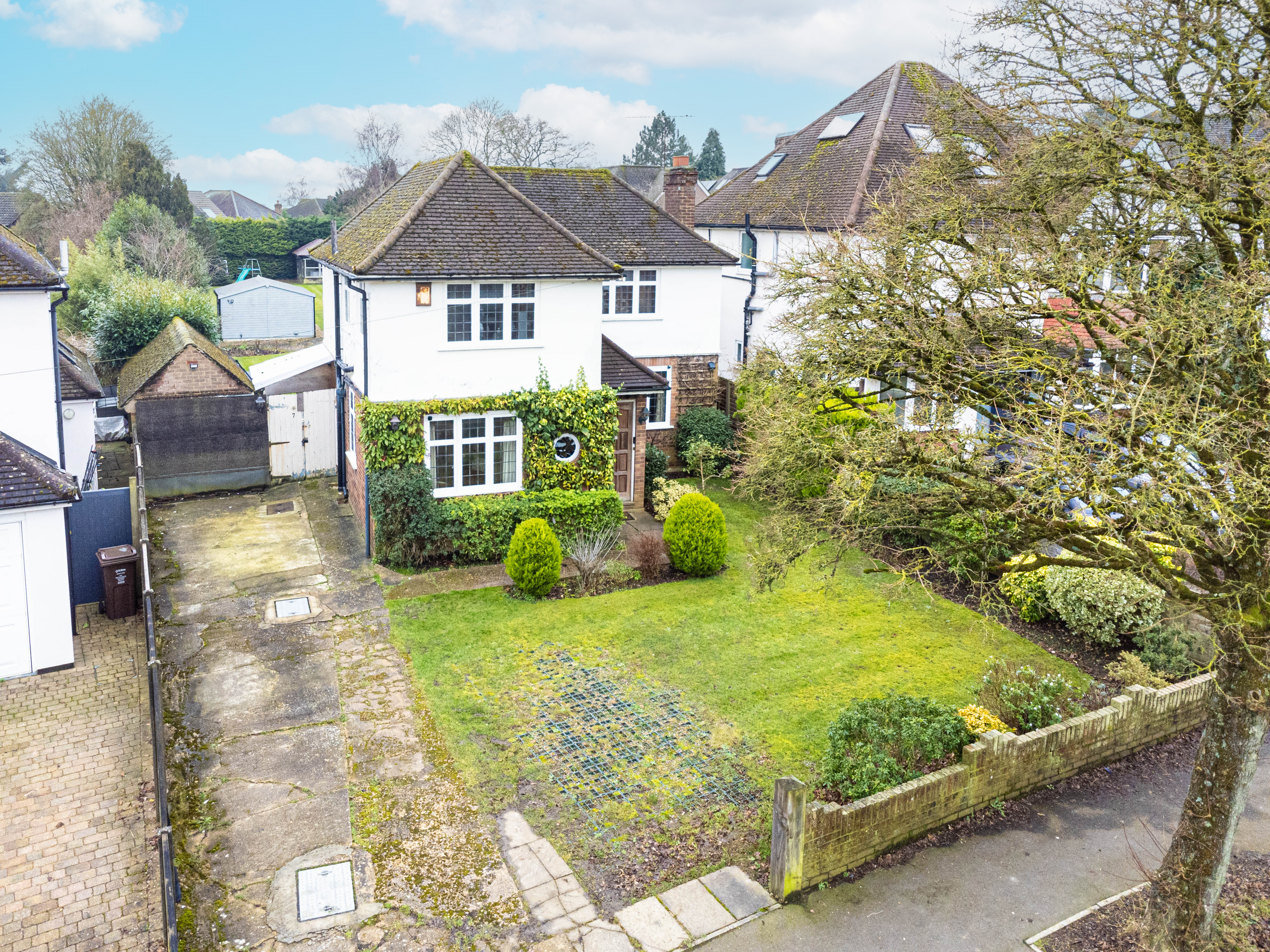3 bedroom detached house for sale 0