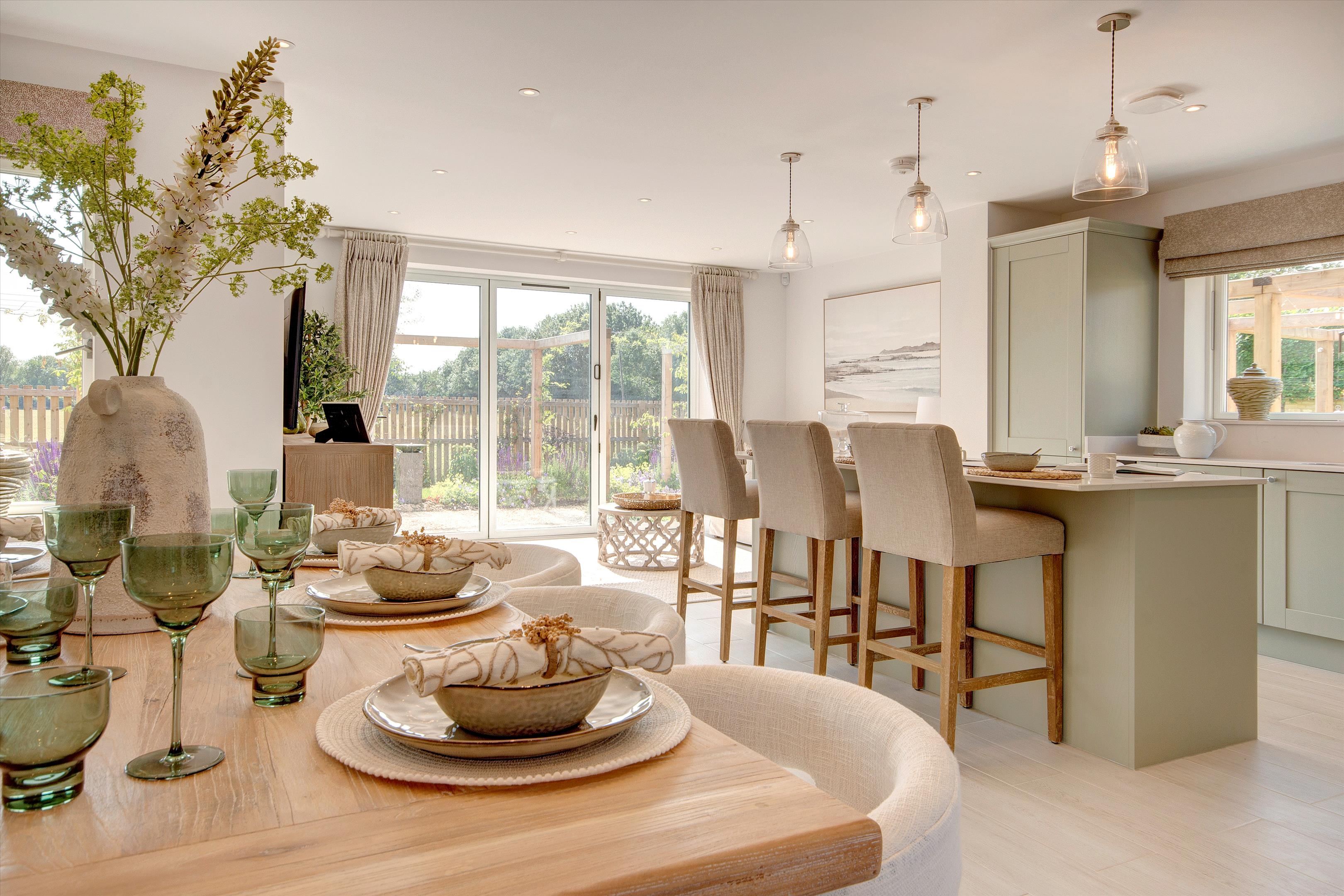 5 bedroom detached house for sale 0