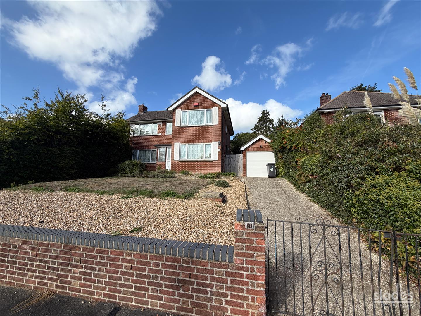 3 bed detached house for sale