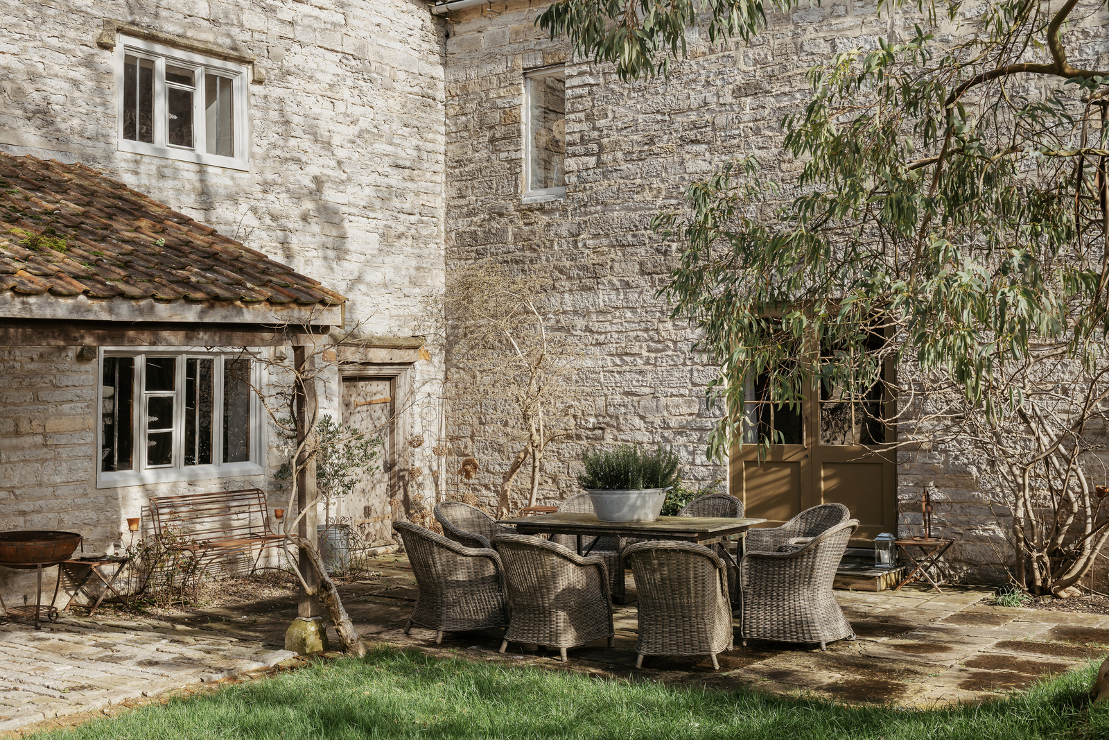 5 bedroom detached house for sale 0