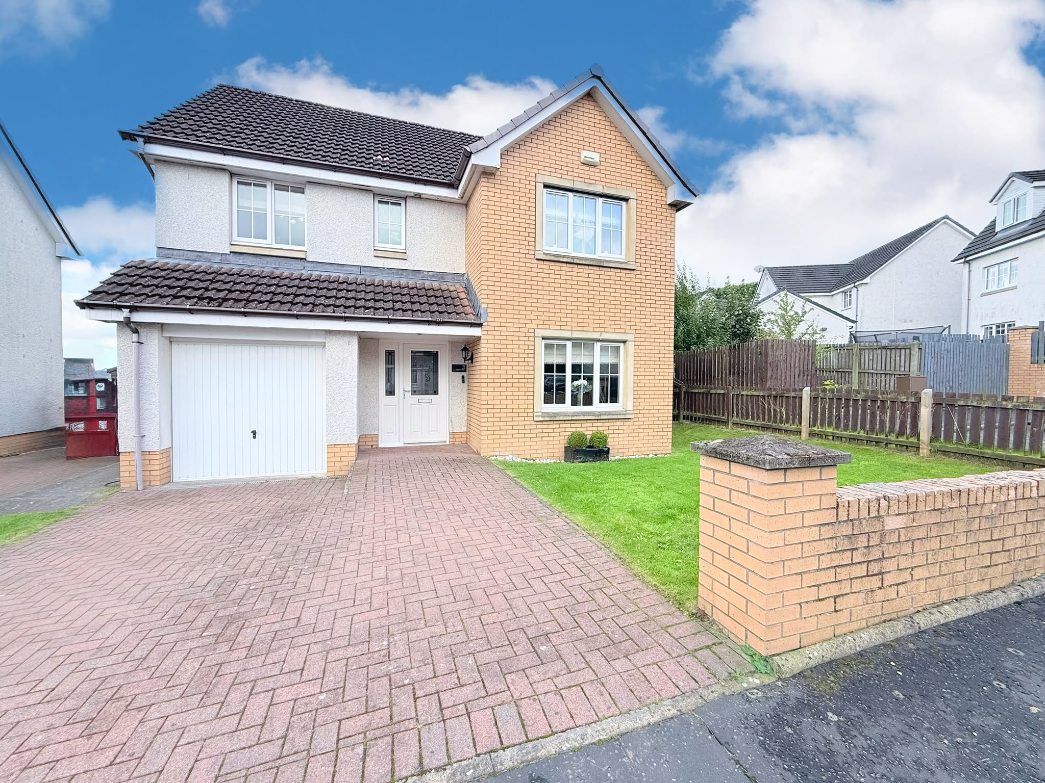 3, John Valentine Place, Reddingmuirhead photo 2
