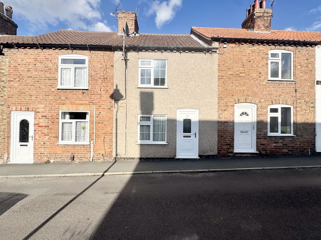 27, Little Lane, Louth photo 2