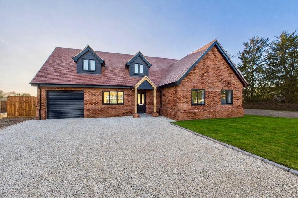 4 bedroom detached new house for sale 0