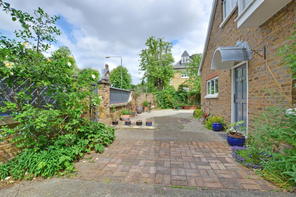 Photos of Kidbrooke Grove, Blackheath, London SE3 61397924
