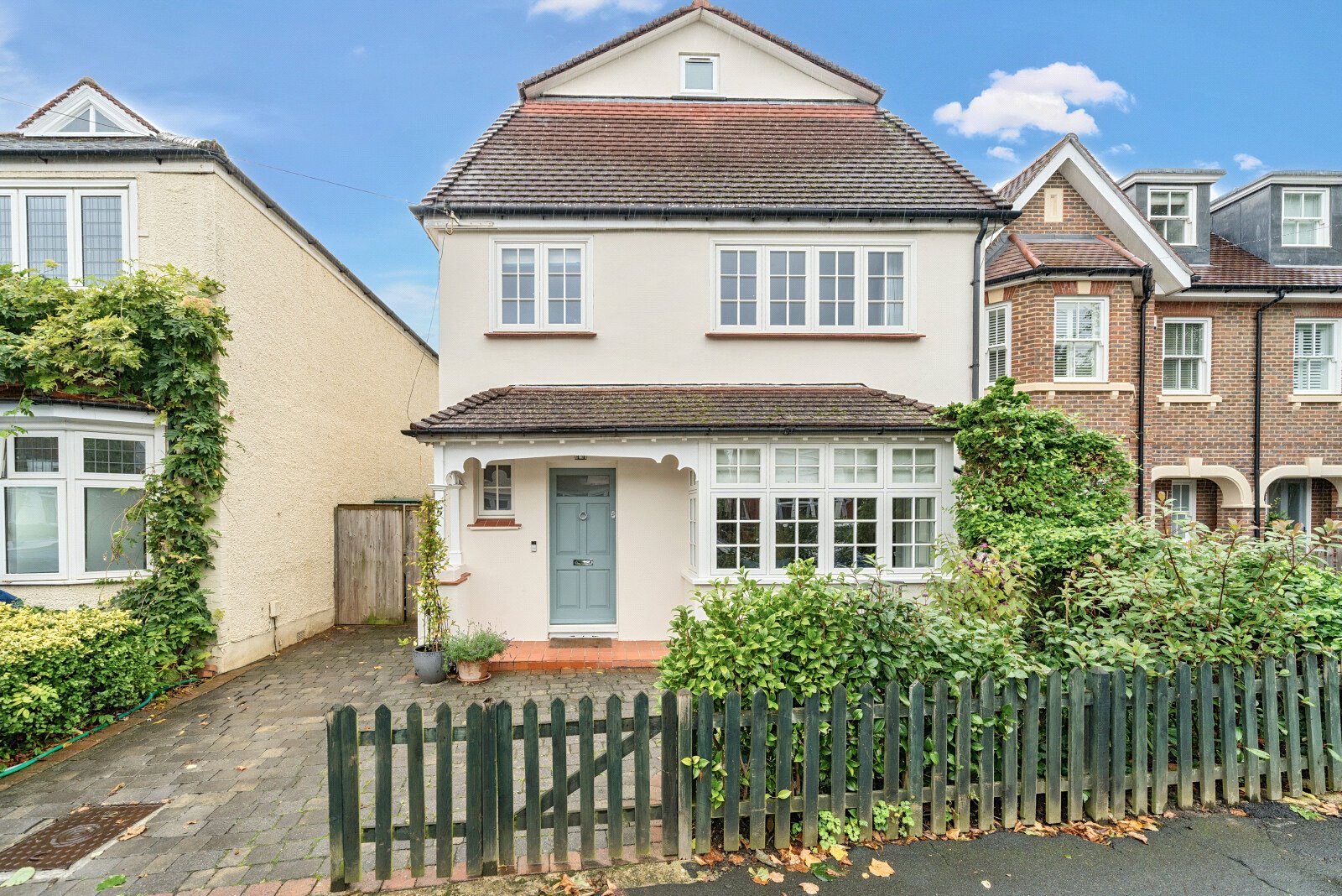 5 bedroom detached house for sale
