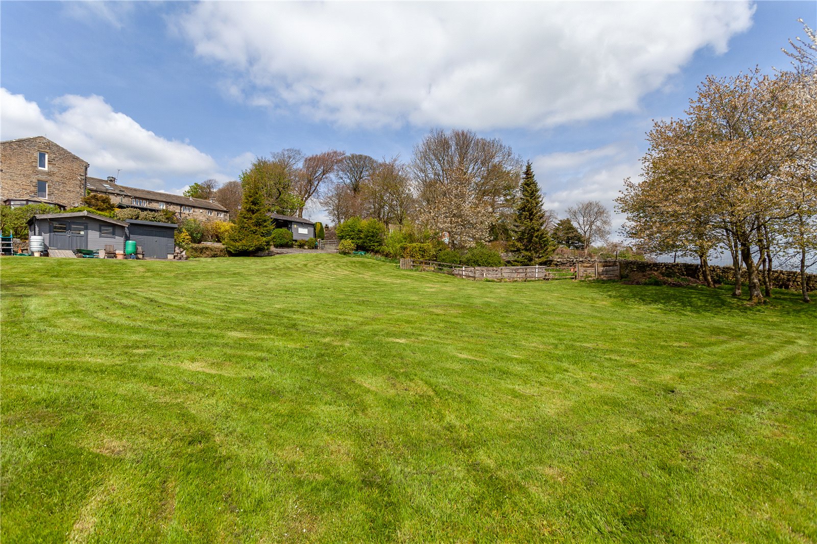 Photos of Oldfield Lane, Oldfield, Keighley, West Yorkshire BD22