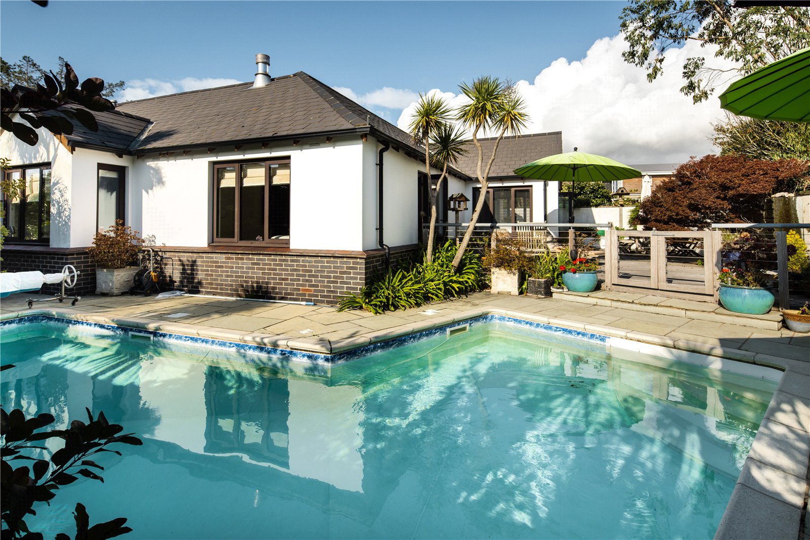 4 bedroom detached house for sale 0