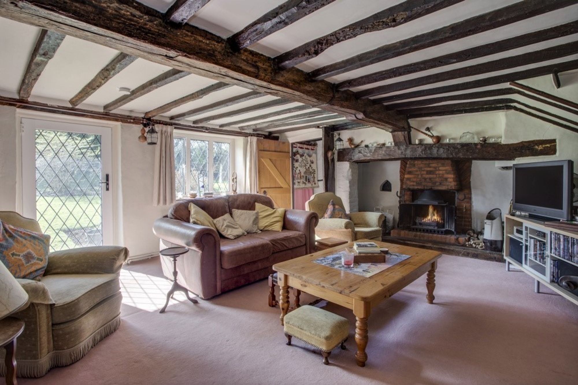 4 bedroom cottage for sale 0