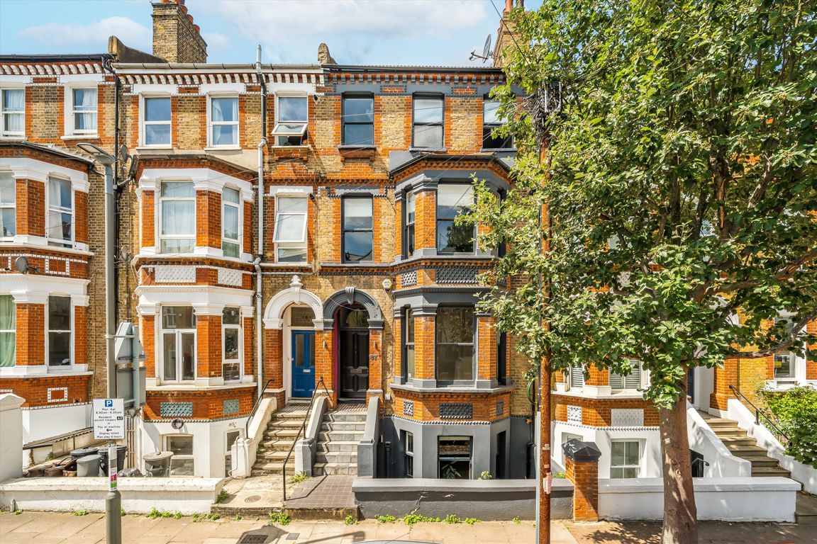 5 bedroom property for sale 0
