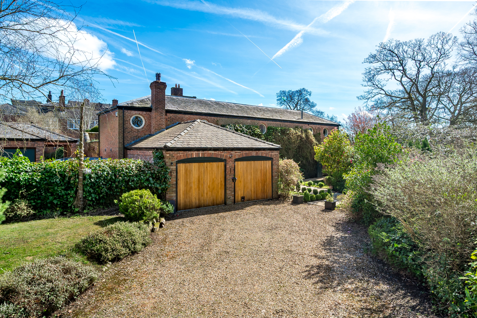4 bedroom detached house for sale 0