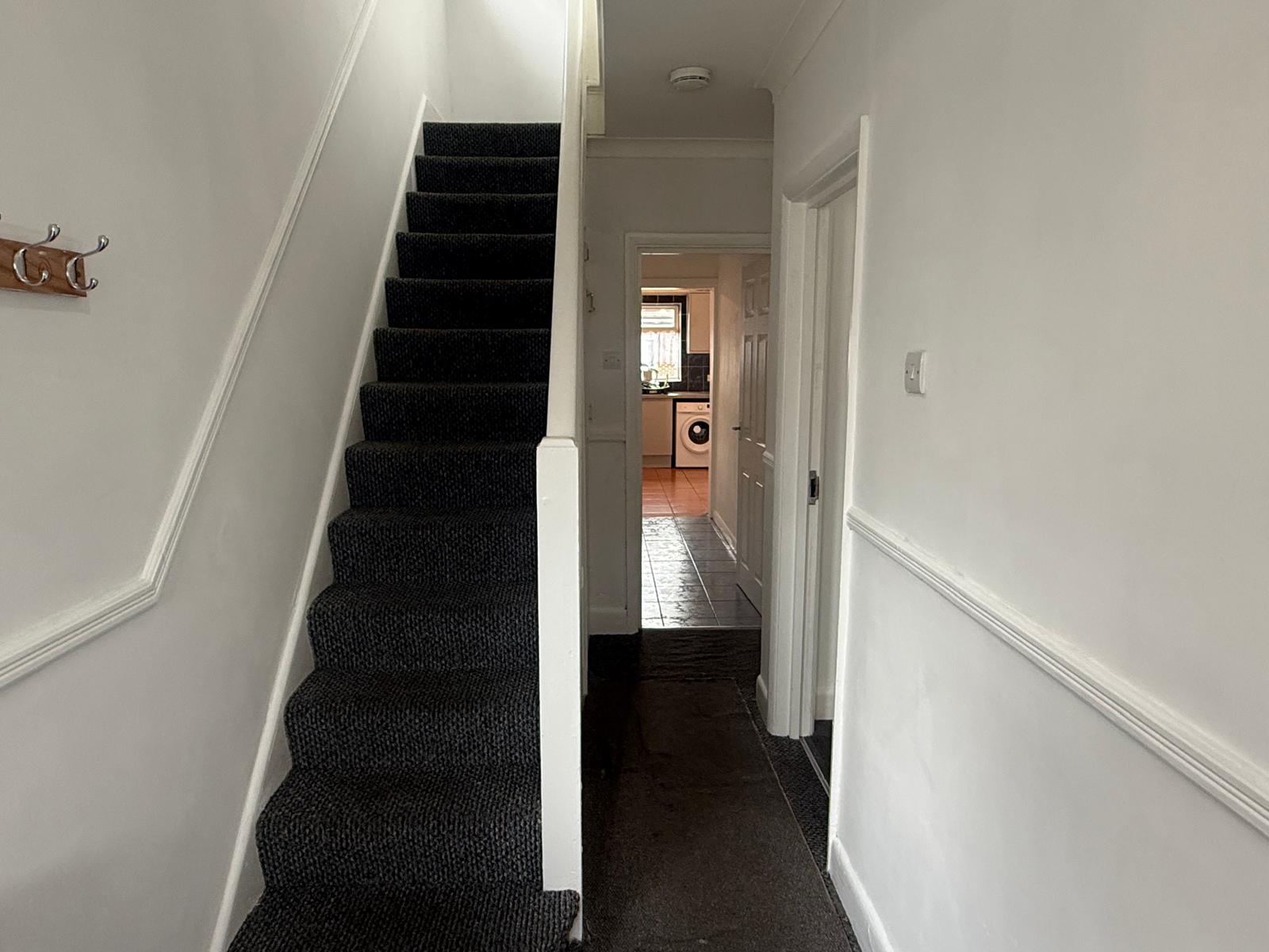 CHAUCER AVE , CRANFORD  photo 4