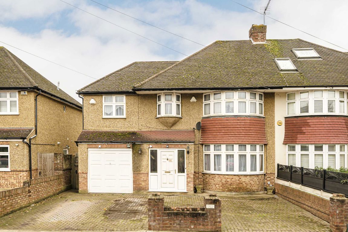 4 bedroom property for sale 0