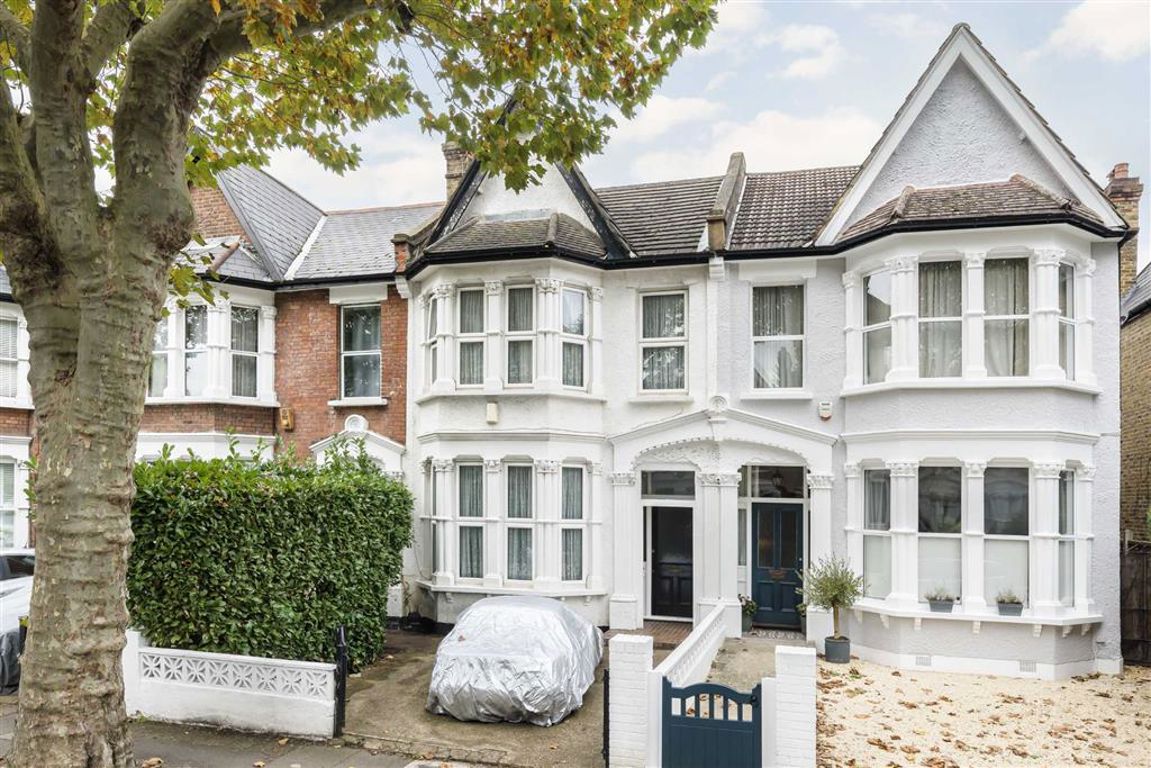 4 bedroom property for sale 0