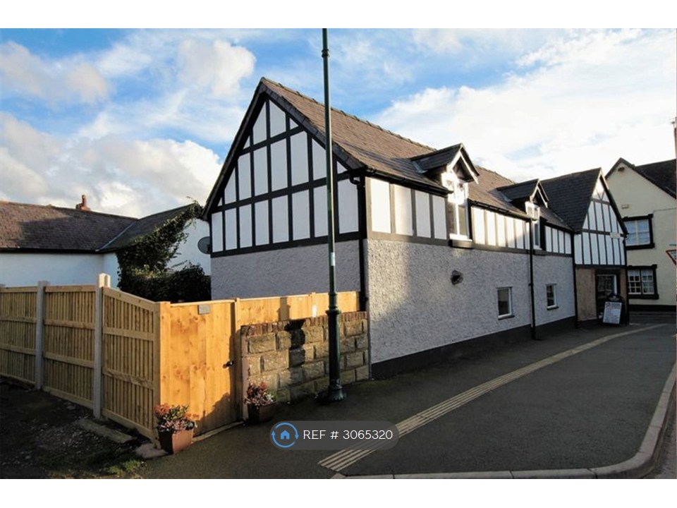 A, Ruthin photo 4