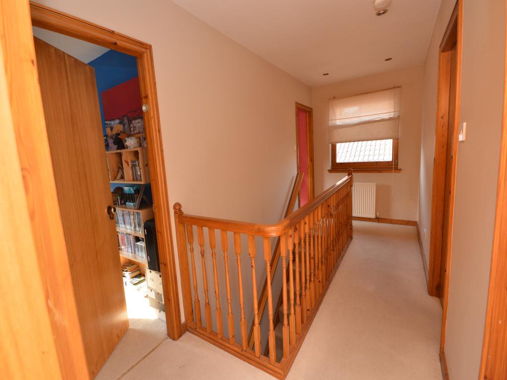 Free property report 10 Loyne Court, Glenrothes, KY7 6EU Chimnie