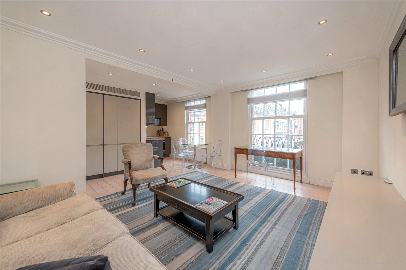 2 bedroom flat for sale 0