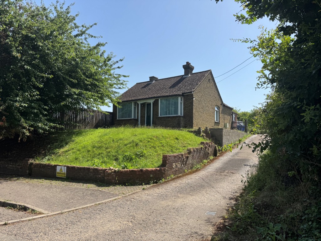 Bobbing Kennels Bungalow, Off Quinton Road, Sittingbourne photo 3