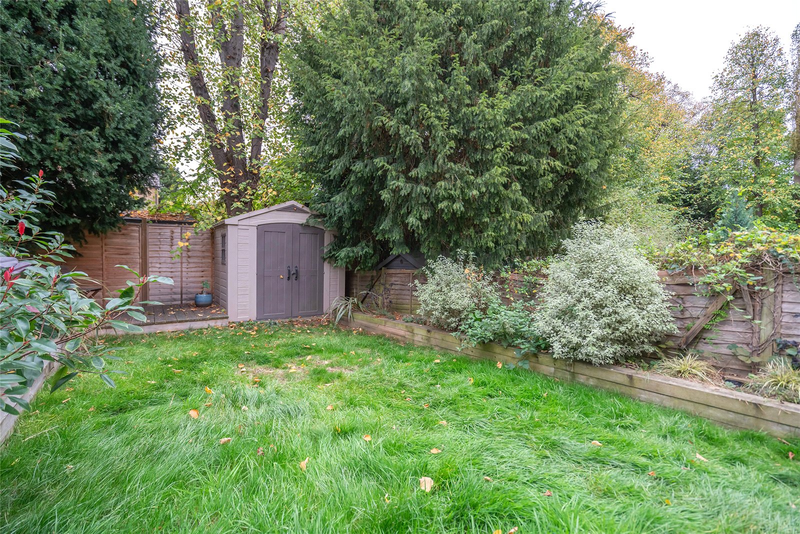 4 bedroom maisonette for sale 0