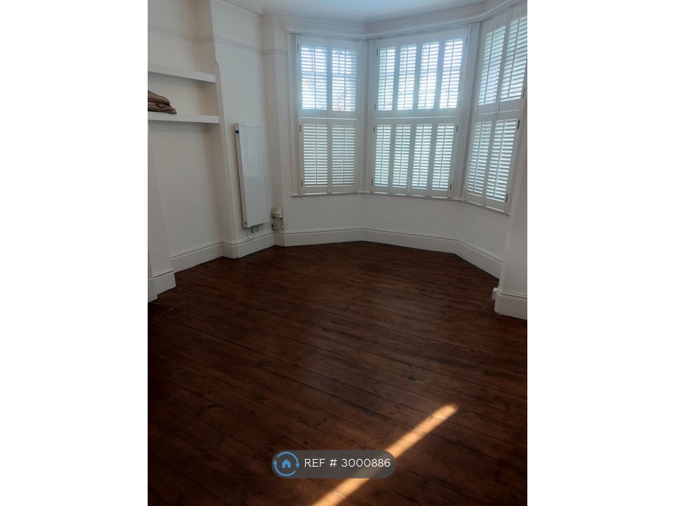 Studio, Rosebery Road Muswell Hill, London photo 5