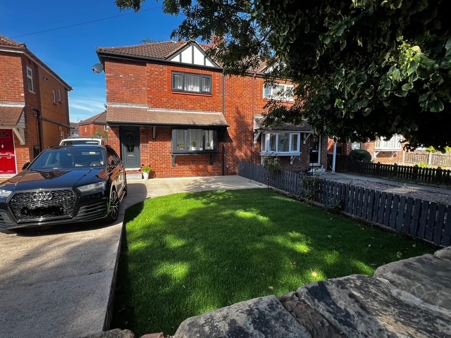 3-bed house on 272, Pontefract Road, BARNSLEY, £995/mo