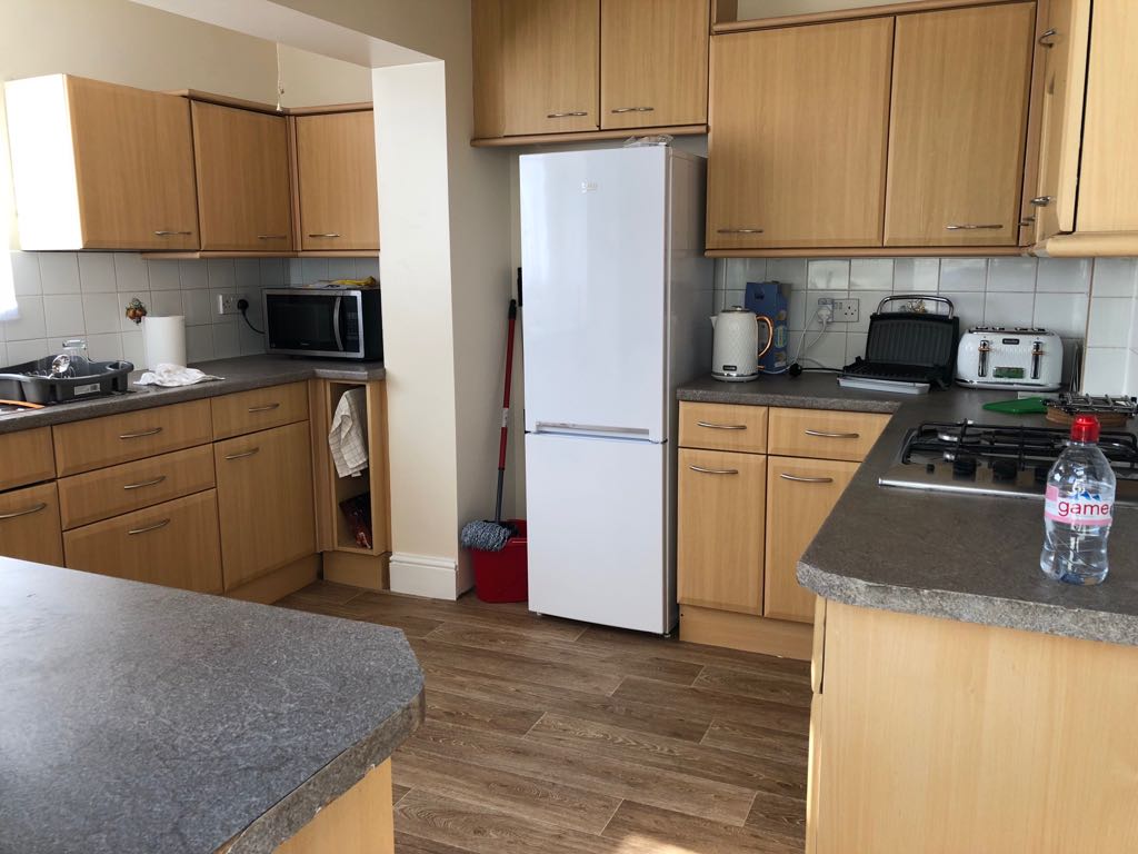 5-bed house on stapleton A, Stapleton rd , Bristol, £600/mo