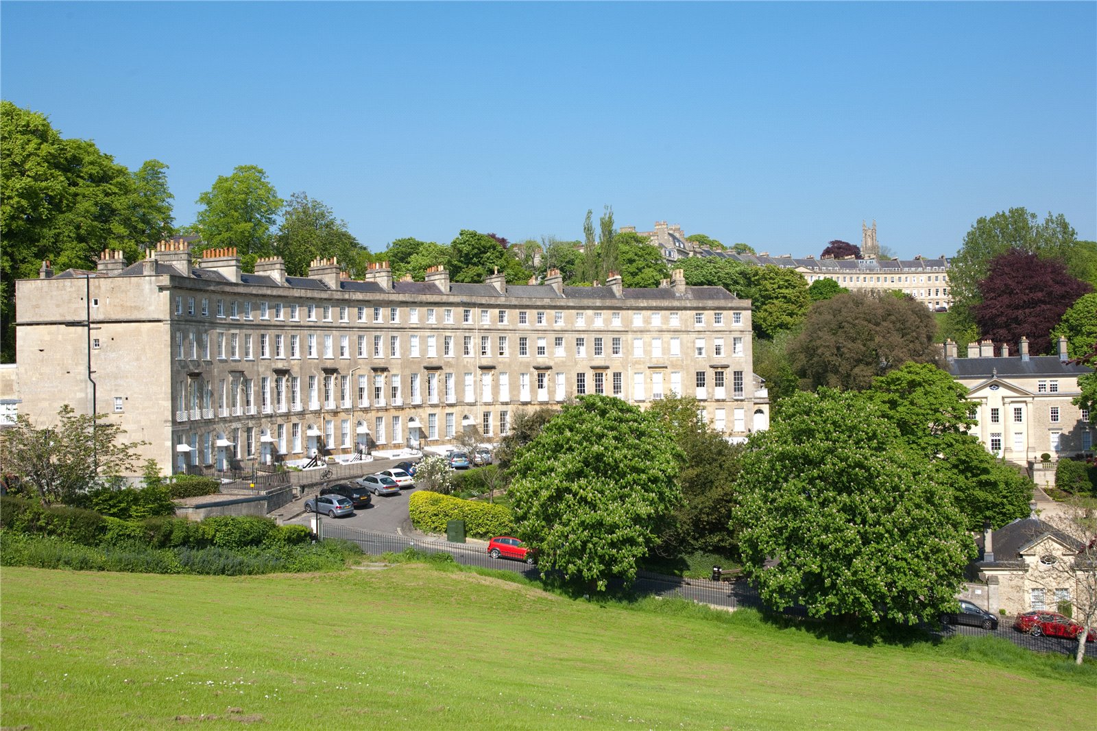 4 bedroom flat for sale 0