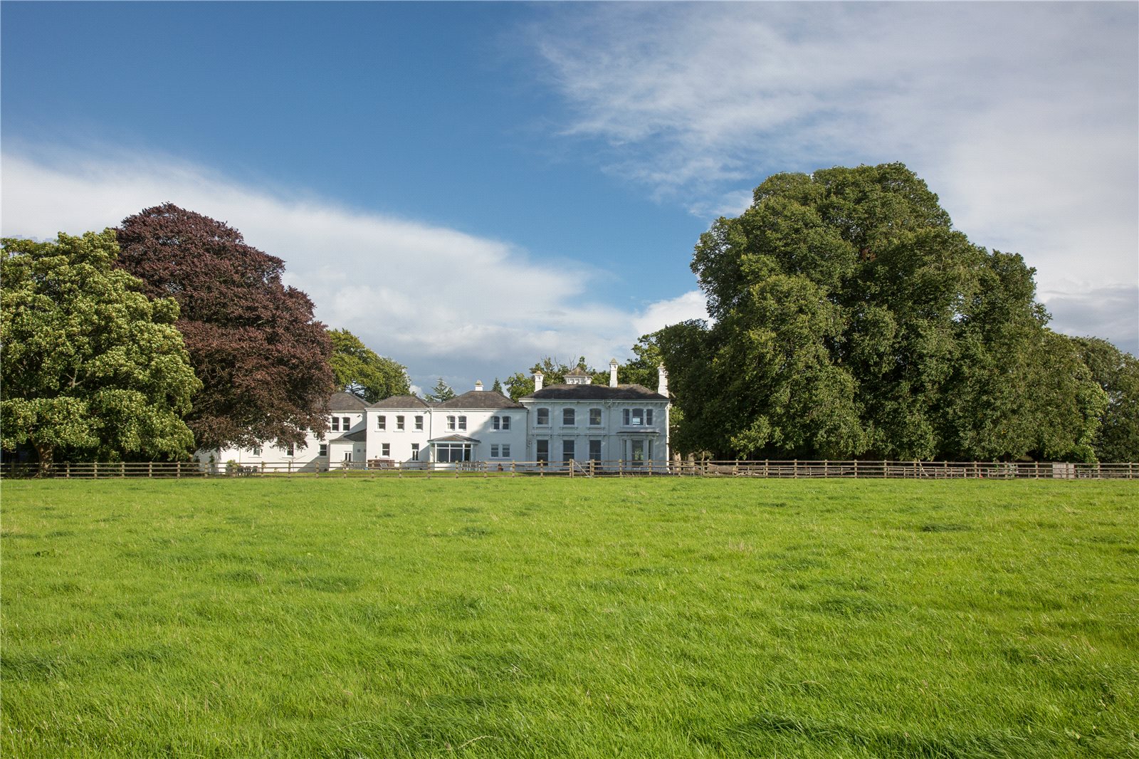 Free property report Thorne Barton Hall, Chesham Road, Ashley Green