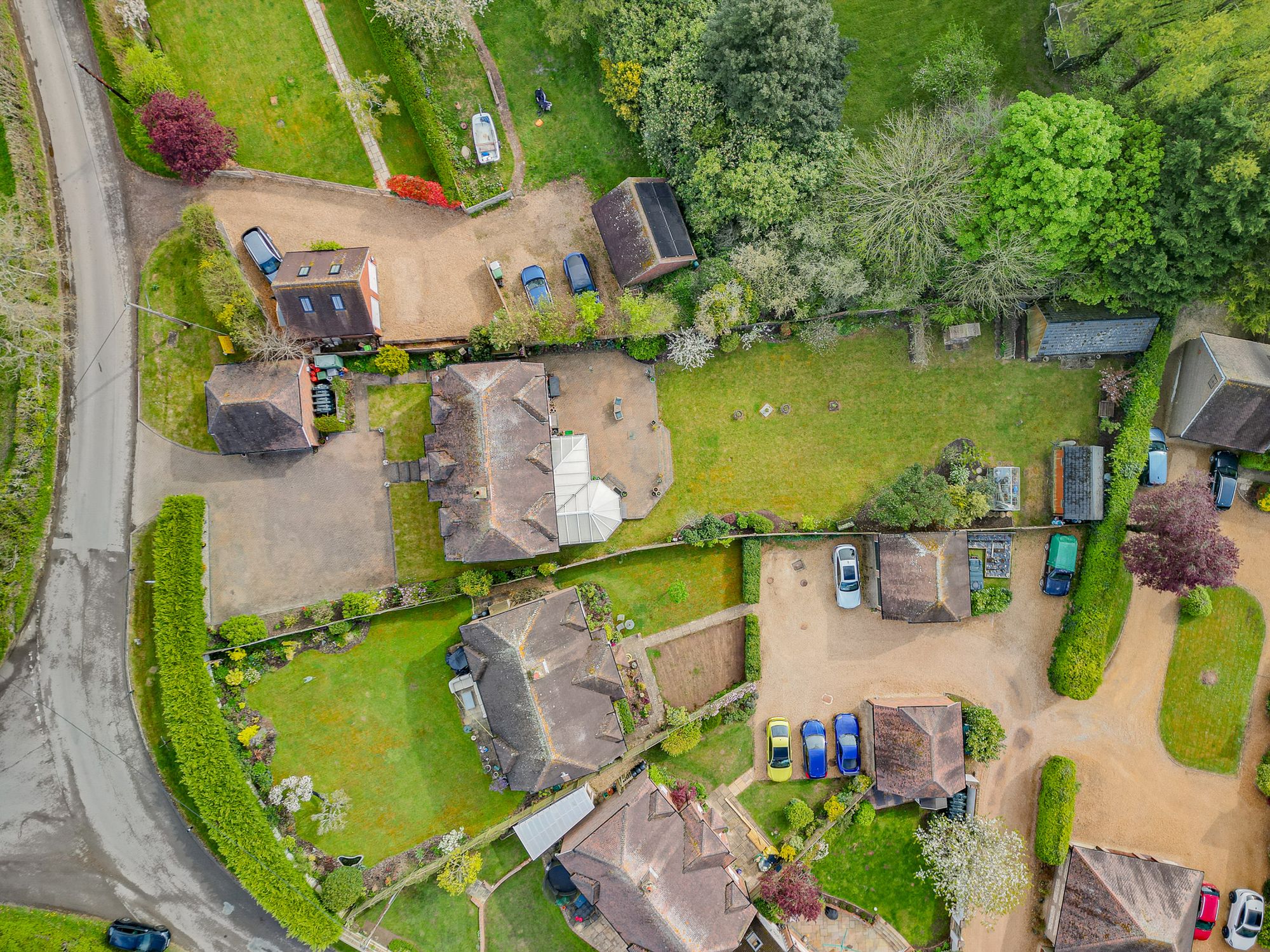 5 bedroom detached house for sale 0