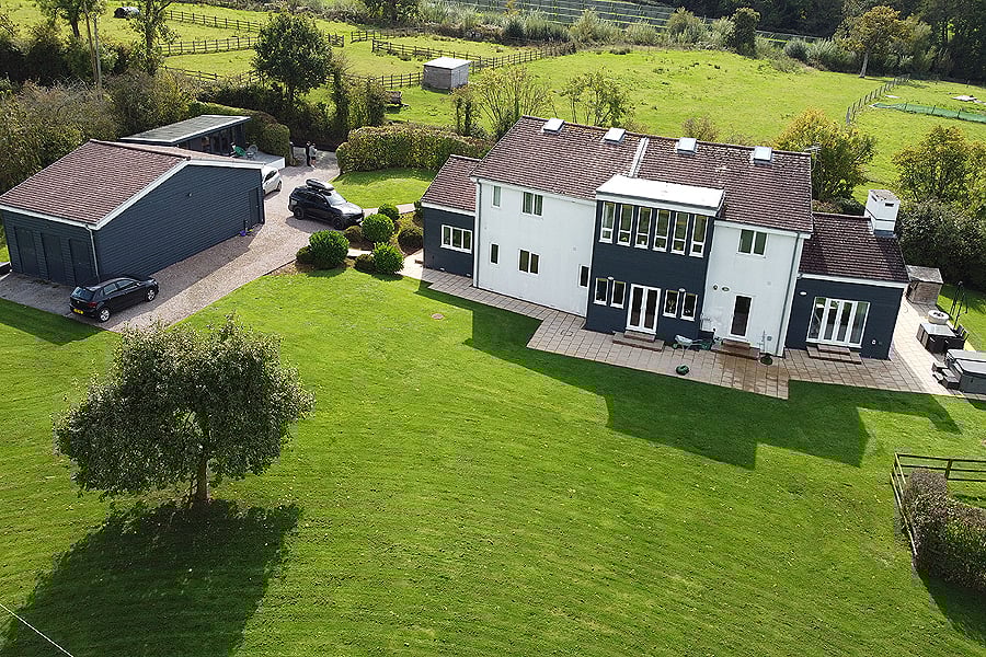 5 bedroom detached house for sale 0