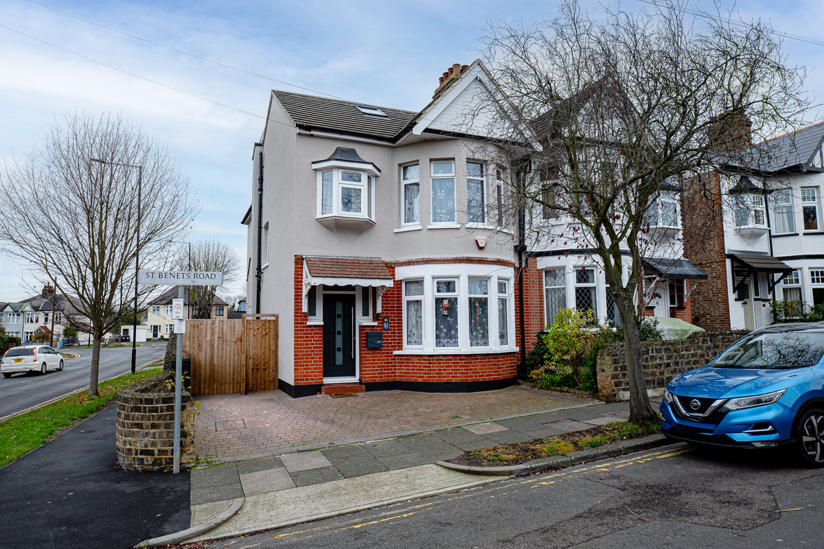 5-bed semi-detached on 82, St Benets Road, Southend-On-Sea, £525,000
