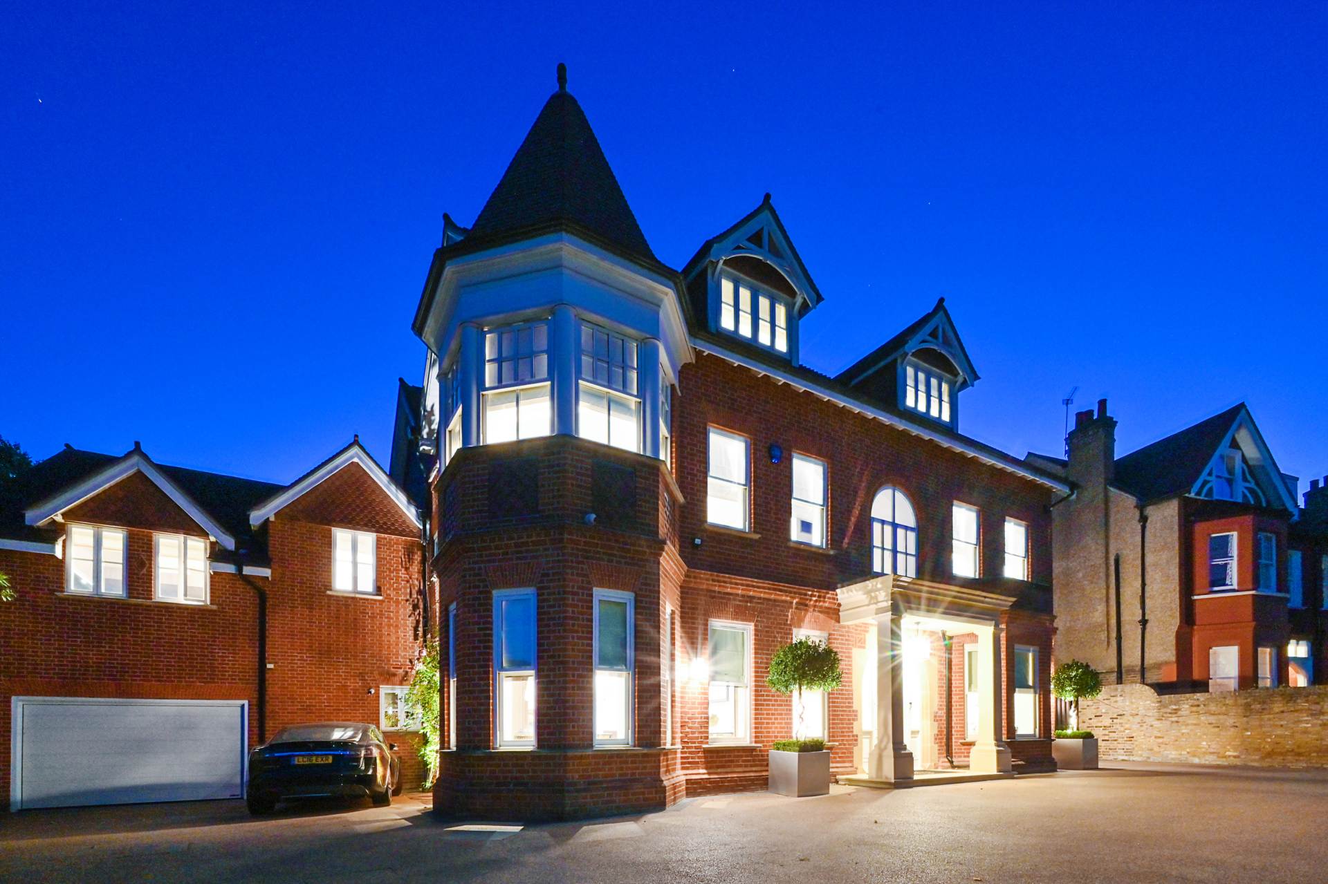 10 bedroom property for sale 0