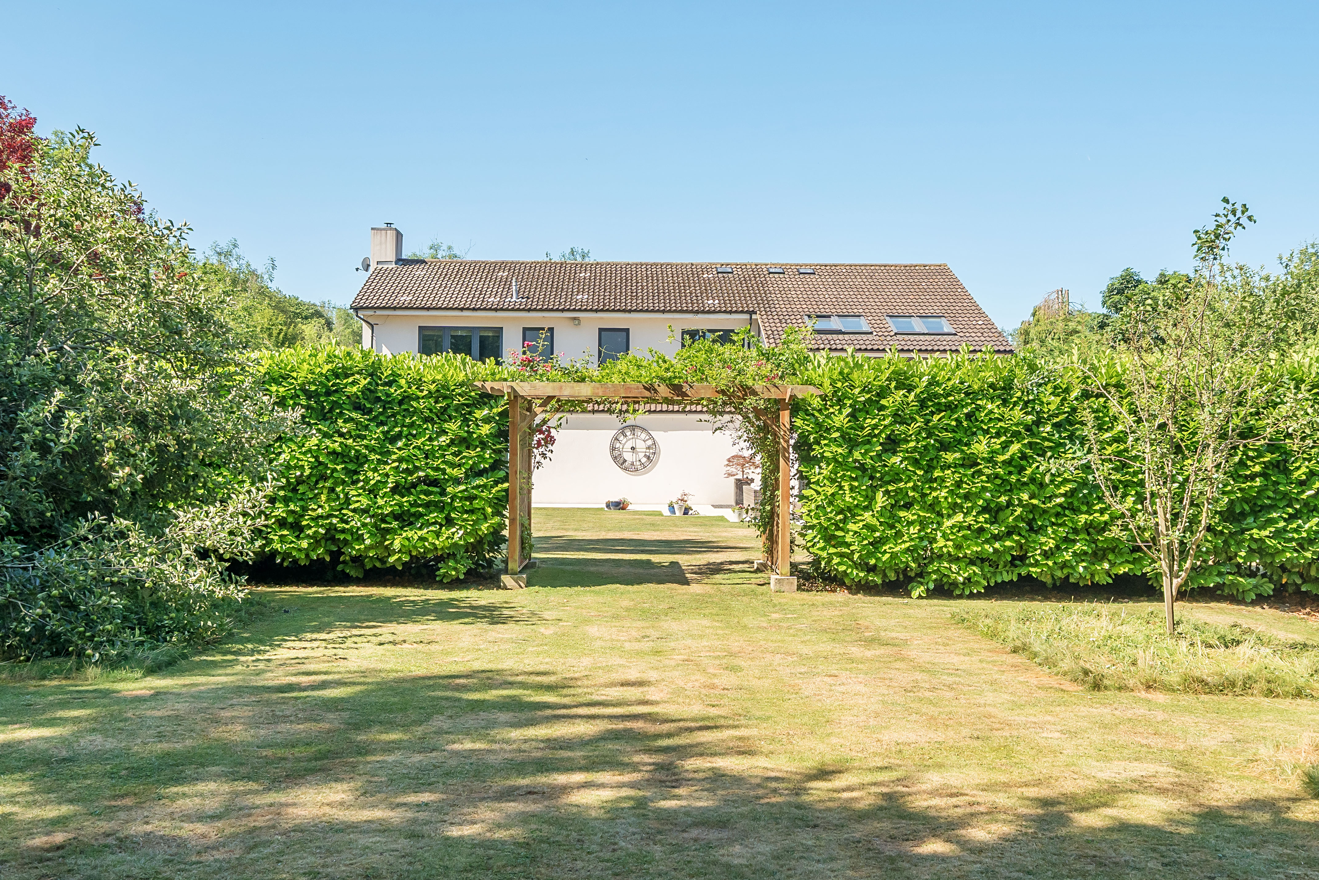 5 bedroom detached house for sale 0