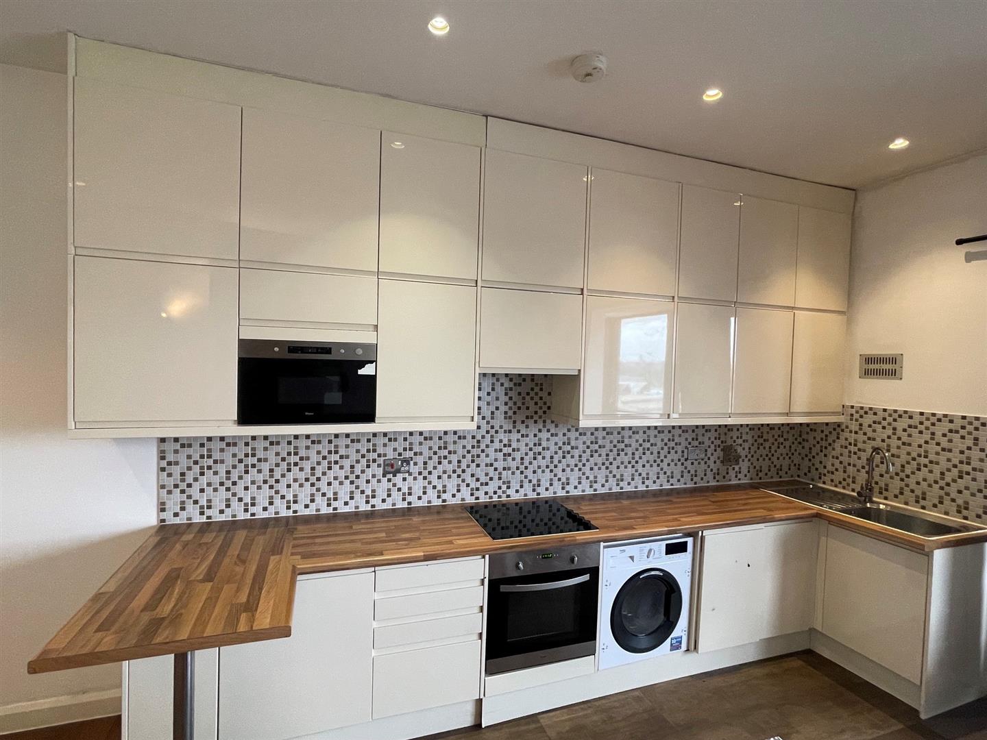 Flat 48, 1, Vantage House, Weir Road, Wimbledon photo 4