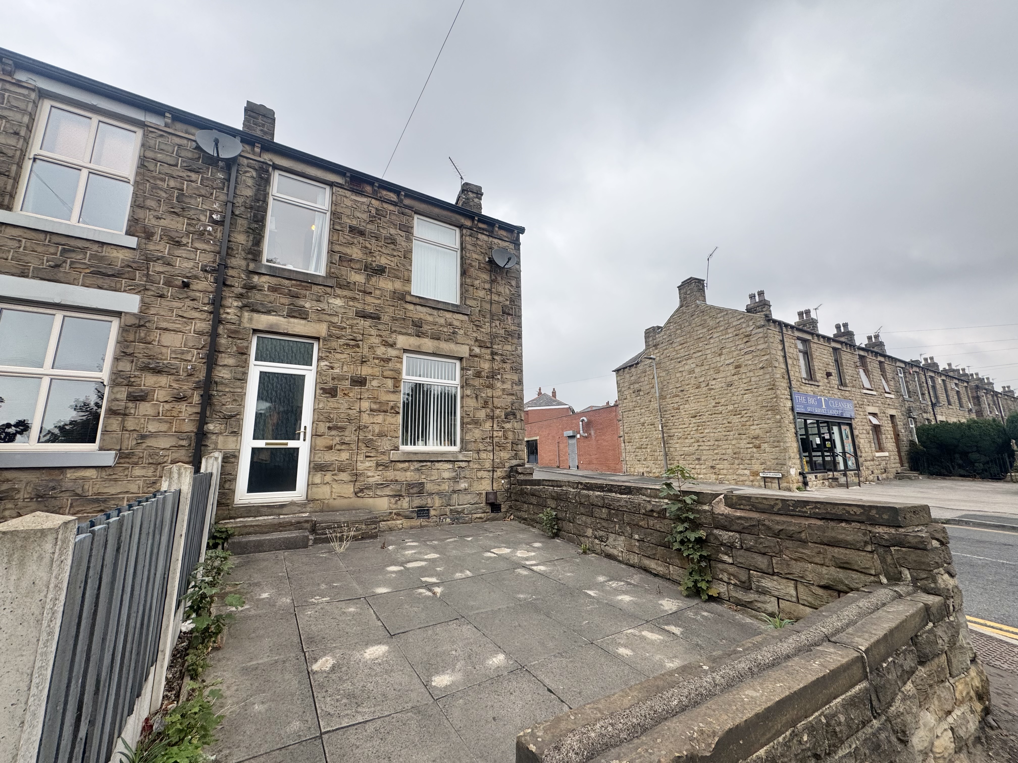 457, Leeds Road, DEWSBURY photo 3
