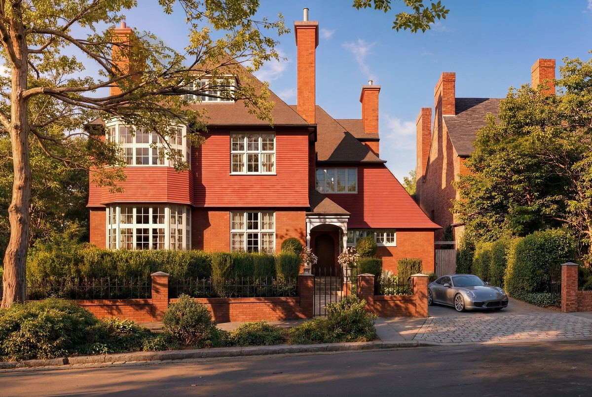 5 bedroom detached house for sale