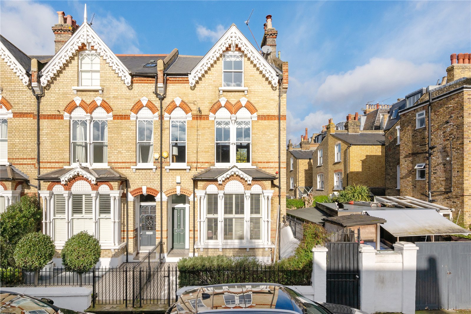 3 bedroom flat for sale 0