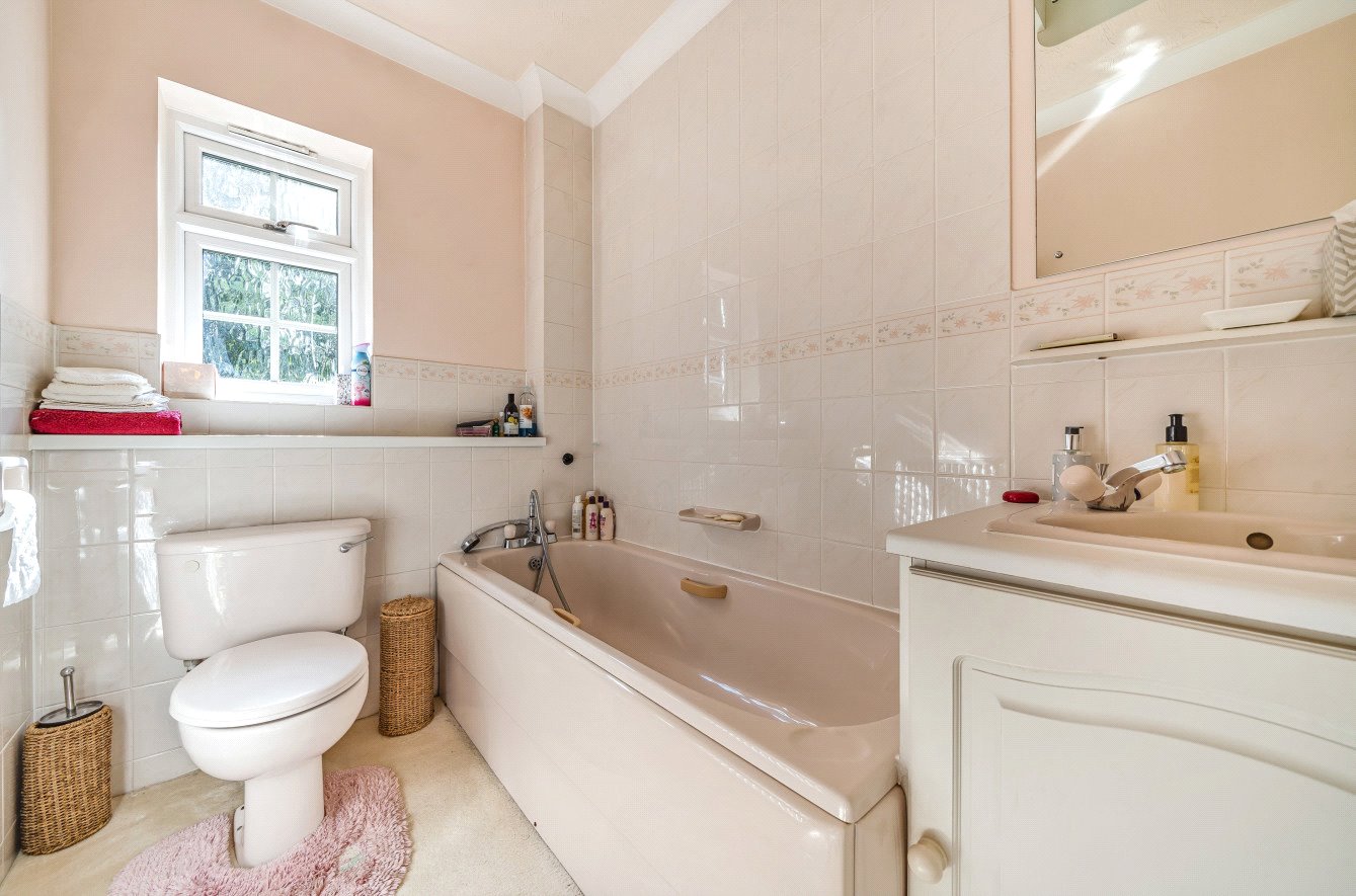 Photos of Allen House Park, Hook Heath, Woking GU22 65462645