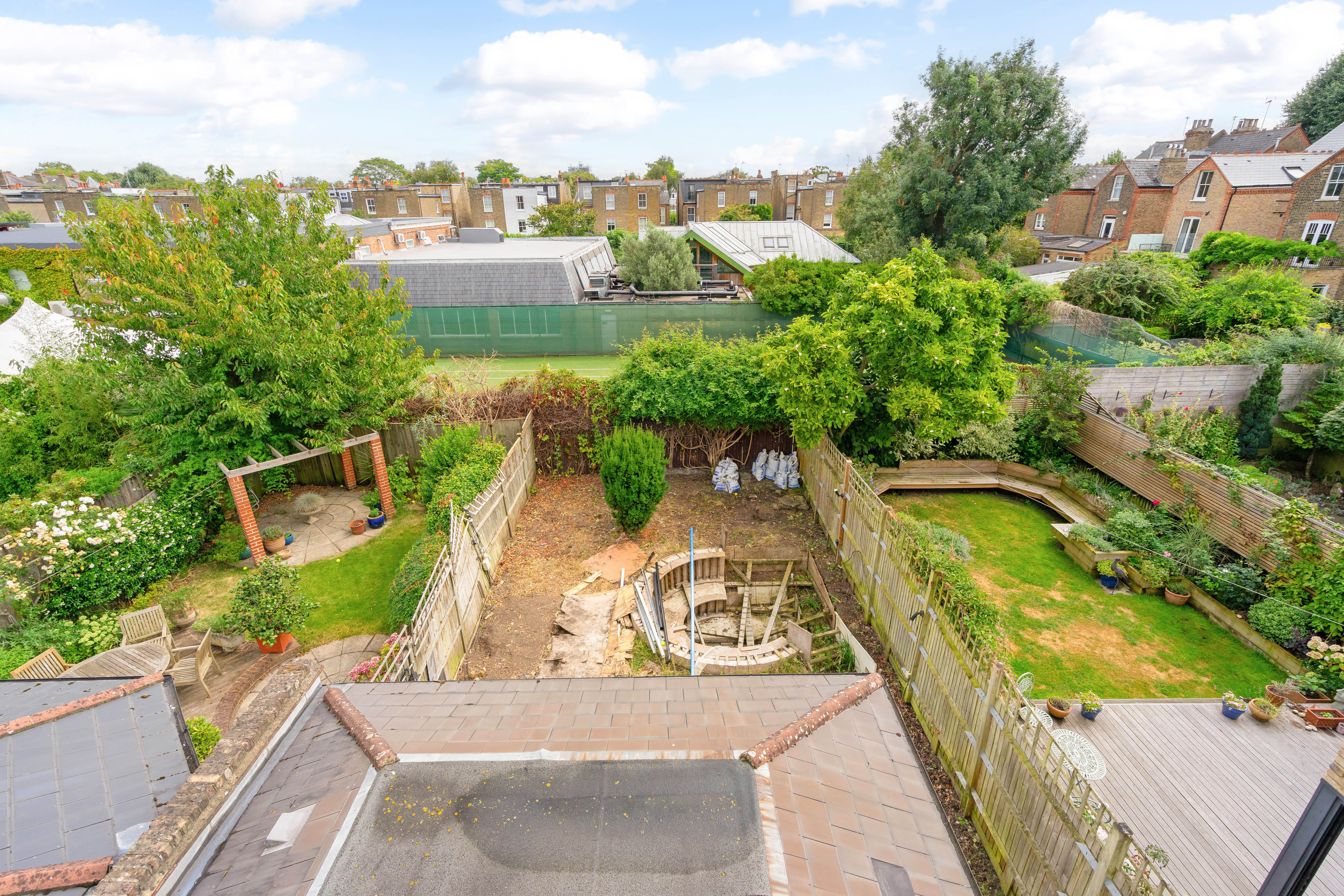 5 bedroom semi-detached house for sale 0