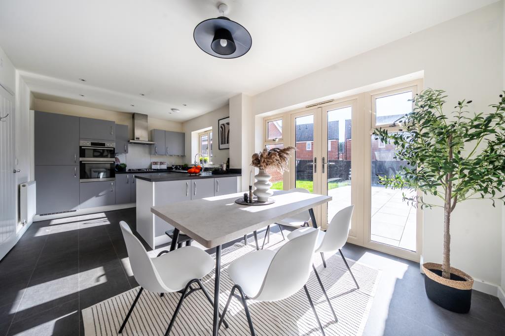 49 ALDISS DRIVE, Kingston Bagpuize, Abingdon photo 4