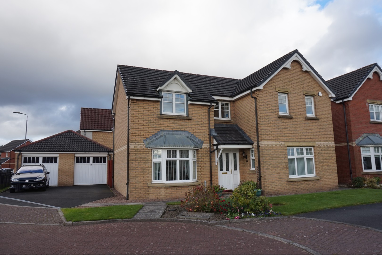 Free property report 11, Goshen Place, Stenhousemuir, Larbert, FK5 4RS ...