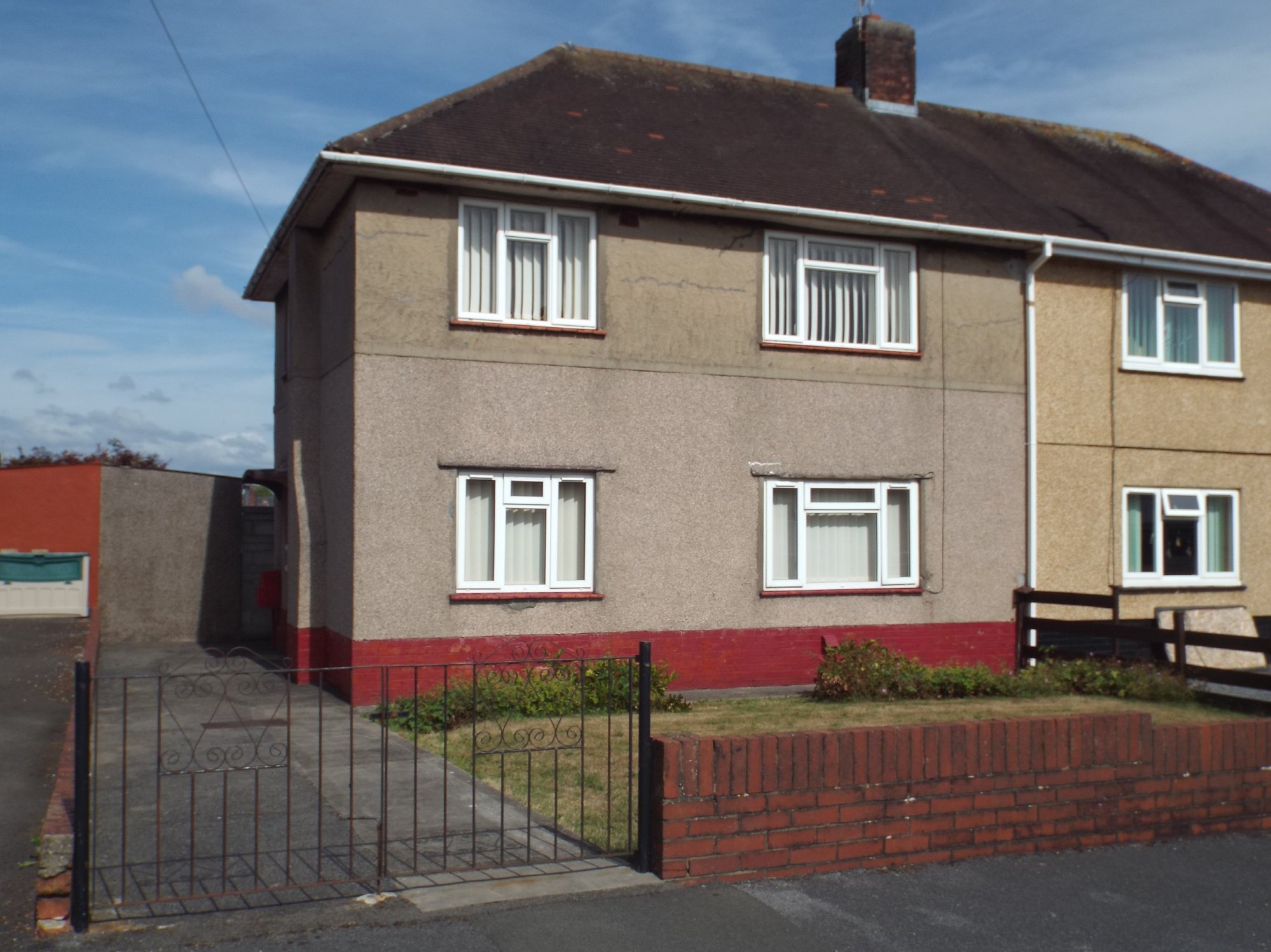 Amanwy, Llanelli Sa14, 3 Bedroom Semi Detached House For Sale Amanwy, Llanelli Sa14, 3 Bedroom Semi Detached House For Sale