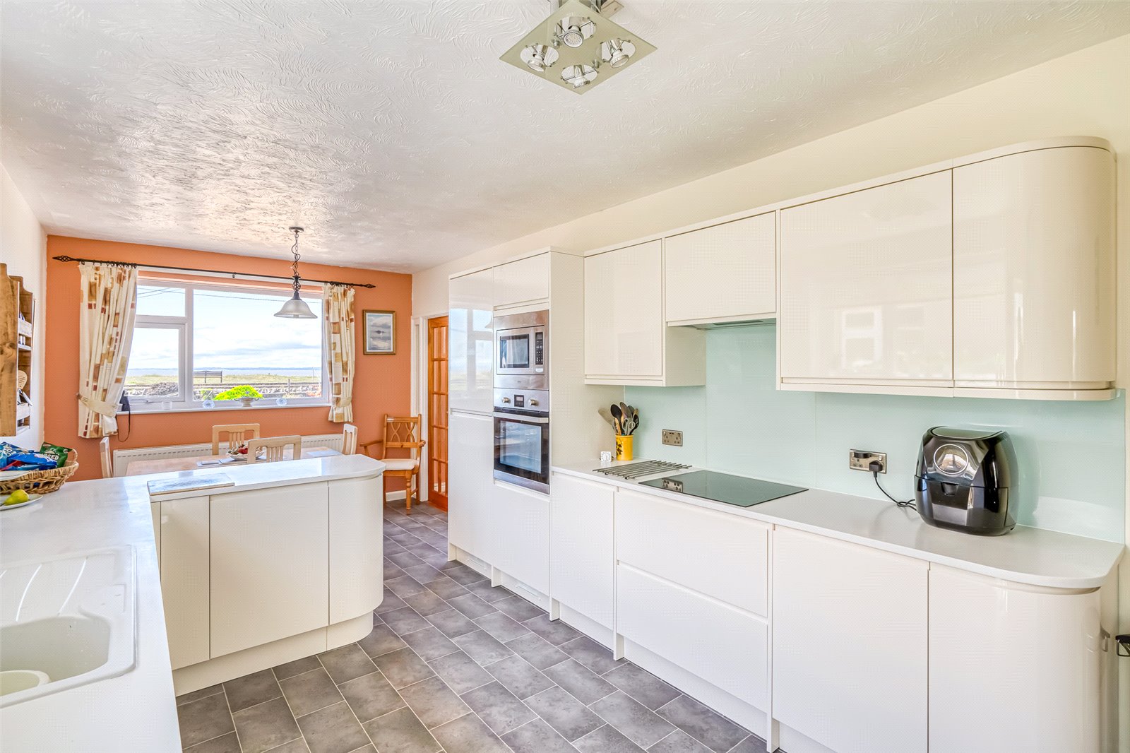 Photos of Beach Road, Kewstoke, WestonSuperMare, Somerset BS22