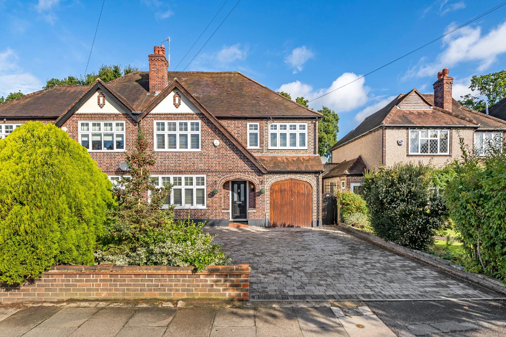 5 bedroom semi-detached house for sale 0