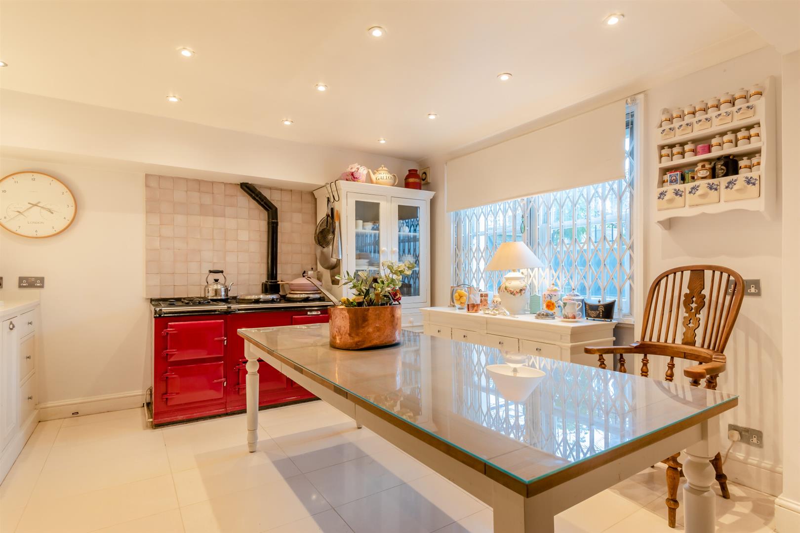 5 bedroom property for sale 0